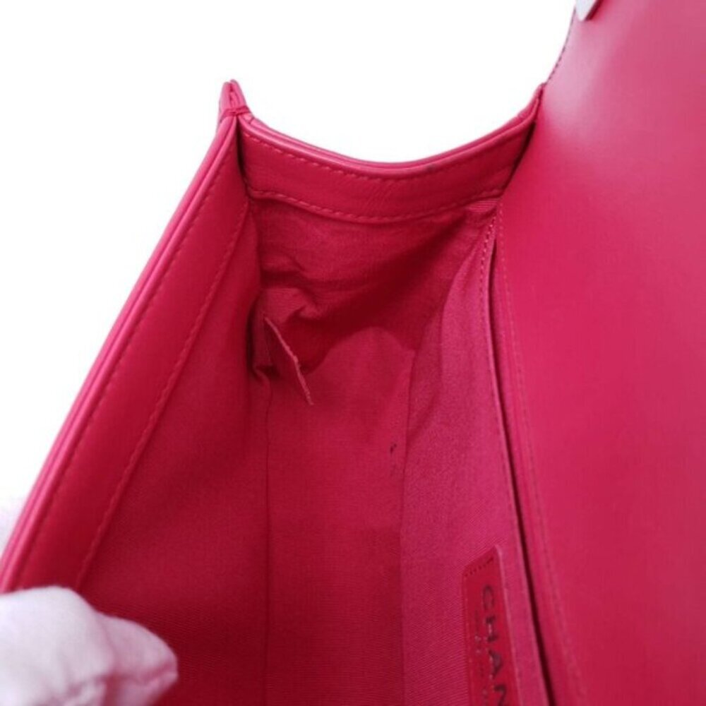 Authentic Chanel Boy Bag Red Quilted Leather Medium Flap Silver Chain CC Logo - Picture 15 of 16